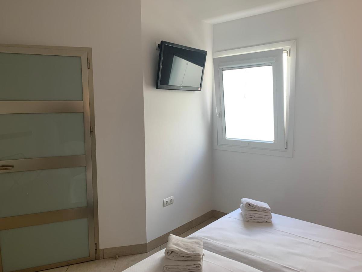 Hostal Tarifa -Recepcion Abierta Las 24H- ภายนอก รูปภาพ